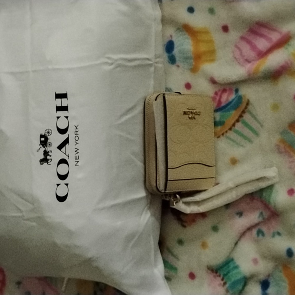 Coach Olive Suede Soft Tabby NWT Card Holder Not Included. - Picture 6 of 6